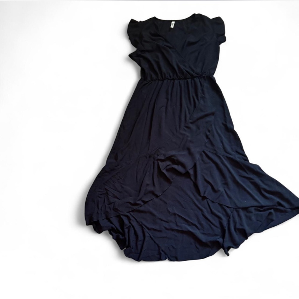 Chic Black Midi Dress
